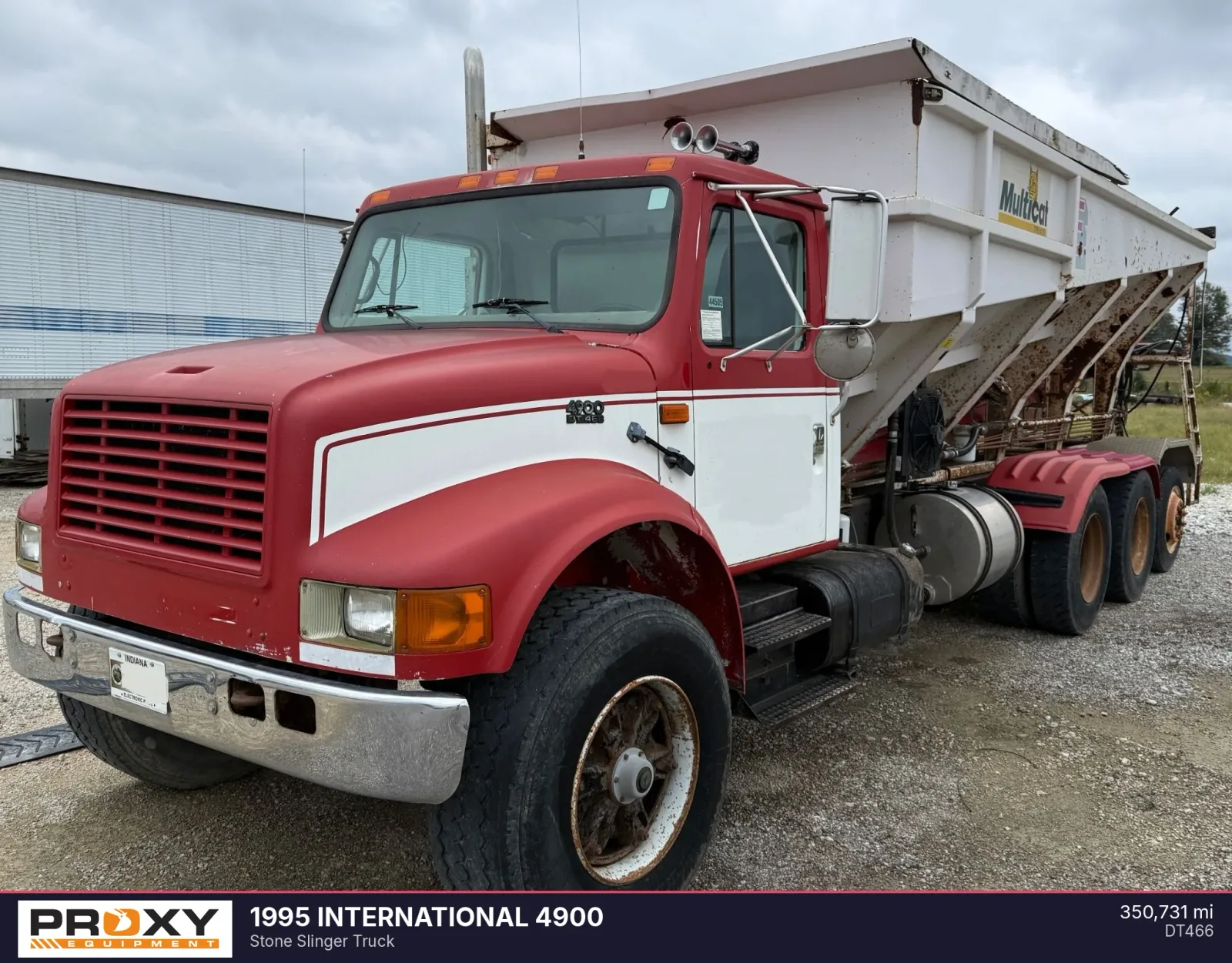 1995 INTERNATIONAL 4900