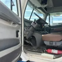 2007 FREIGHTLINER COLUMBIA 120 - view 10 of 15