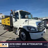 2019 HINO 268 Attenuator - view 3 of 27