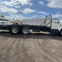 1999 INTERNATIONAL 4900 - view 4 of 27