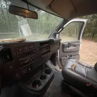 2017 CHEVROLET EXPRESS - view 17 of 34