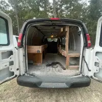 2017 CHEVROLET EXPRESS - view 10 of 34