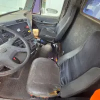 2001 FREIGHTLINER COLUMBIA 120 - view 9 of 11