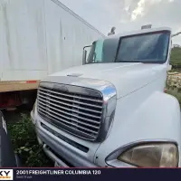 2001 FREIGHTLINER COLUMBIA 120 - view 4 of 11