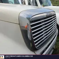 2001 FREIGHTLINER COLUMBIA 120 - view 3 of 11