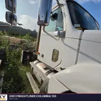 2001 FREIGHTLINER COLUMBIA 120 - view 4 of 11
