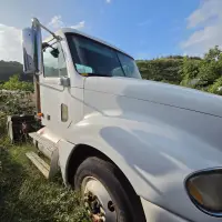 2001 FREIGHTLINER COLUMBIA 120 - view 5 of 11