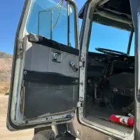 1997 Volvo ACL - view 9 of 13