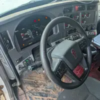 2024 KENWORTH T880 - view 13 of 33