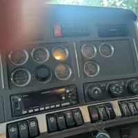 2024 KENWORTH T880 TRI AXLE - view 8 of 22
