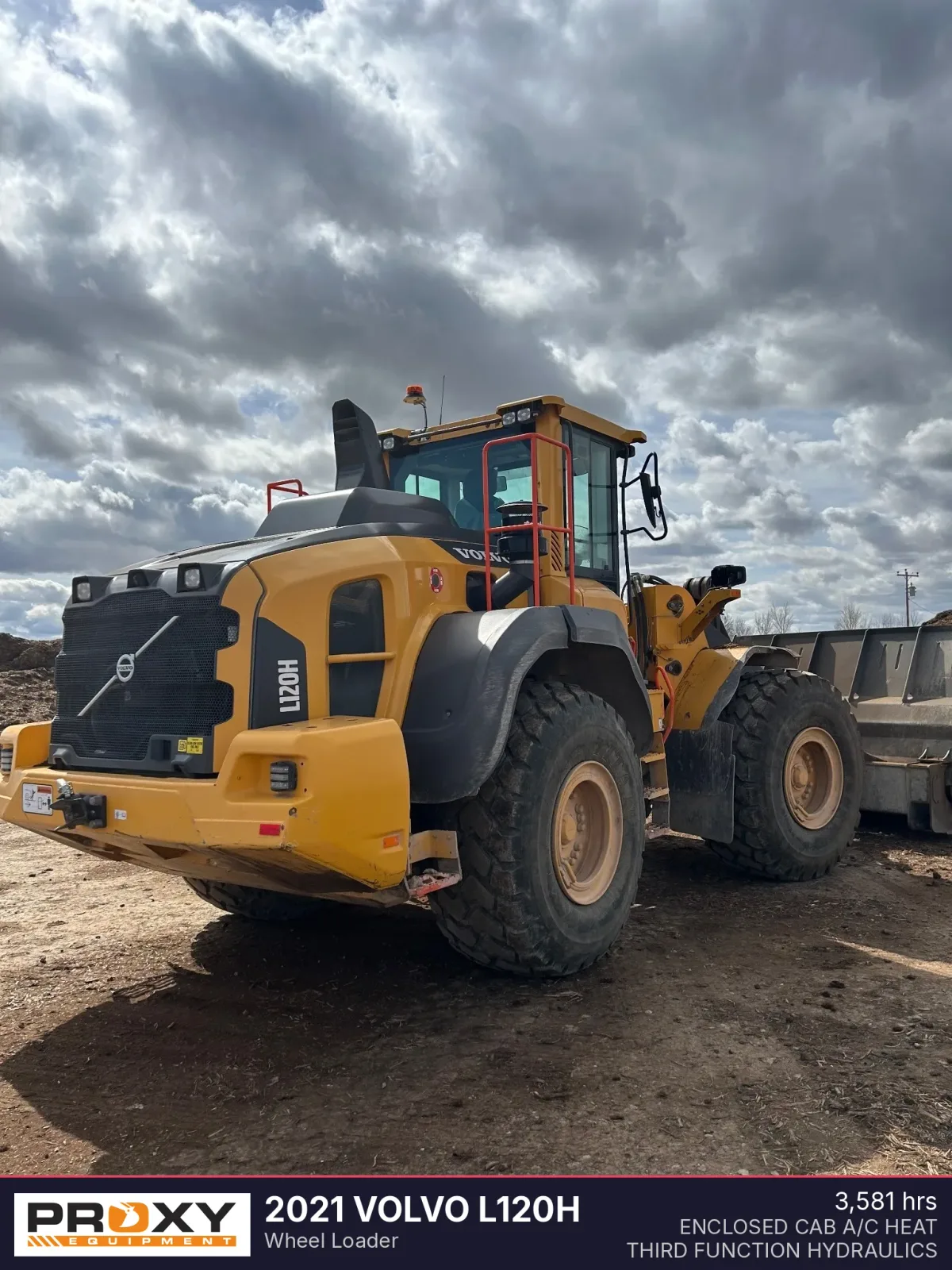 2021 VOLVO L120H