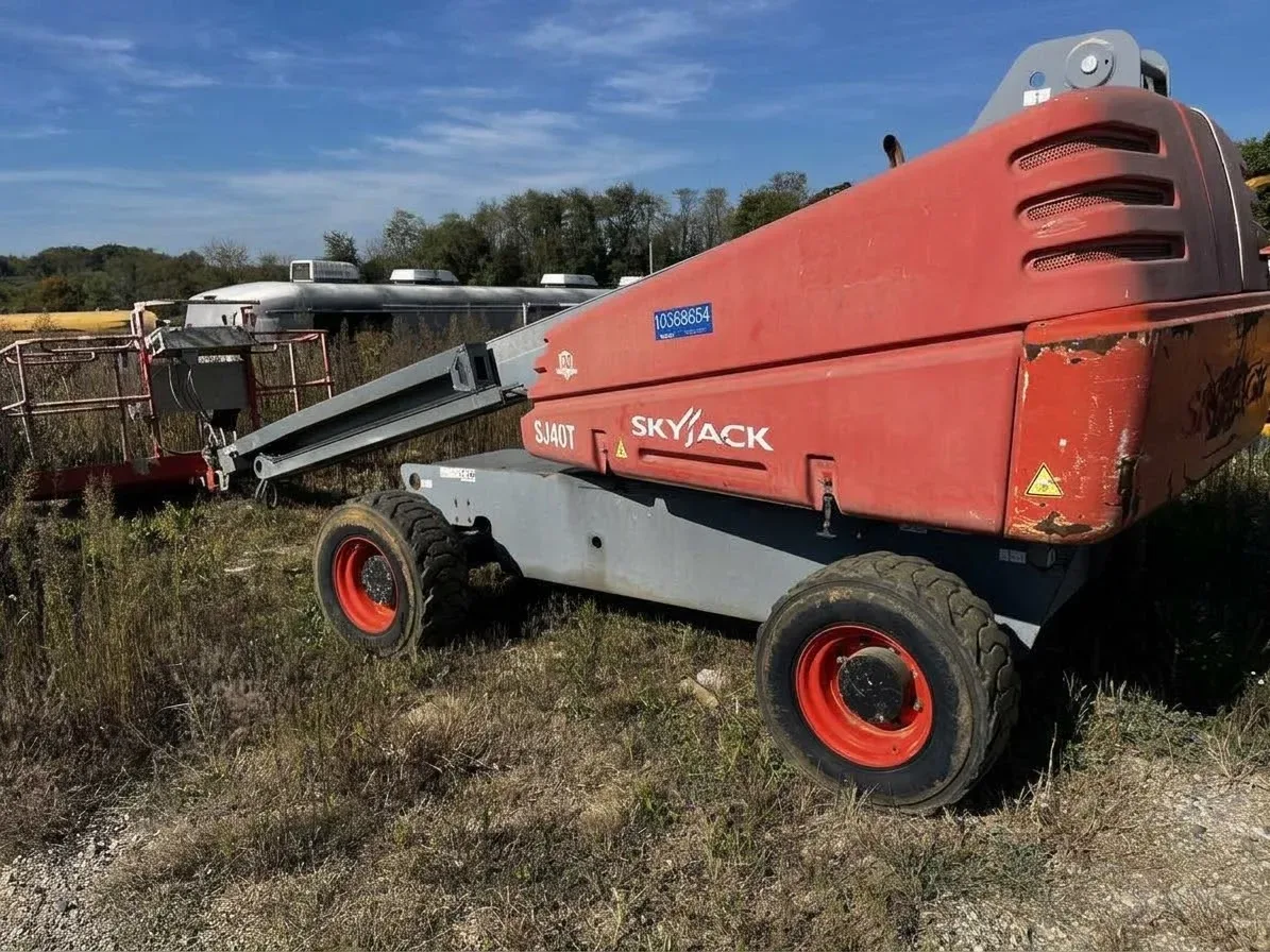 2015 SKYJACK SJ40T