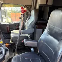 2019 FREIGHTLINER SD122 - view 19 of 42