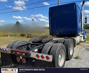 2019 FREIGHTLINER SD122 - view 3 of 6