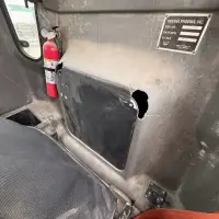 2015 INDIANA PHOENIX 11 YD FRONT DISCHARGE MIXER - view 11 of 41