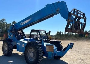 2017 GENIE GTH1056 - view 2 of 23