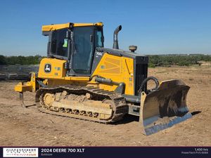 2024 DEERE 700L XLT - view 2 of 32
