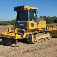2024 DEERE 700L XLT - view 8 of 32
