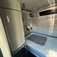 2020 PETERBILT 579 - view 16 of 46