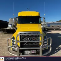 2022 VOLVO VNL64T760 - view 4 of 38