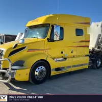 2022 VOLVO VNL64T760 - view 3 of 38