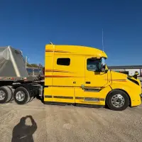 2022 VOLVO VNL64T760 - view 6 of 38