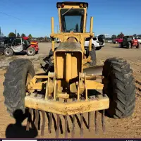 1971 Deere 570 - view 5 of 33
