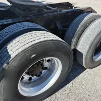 2014 VOLVO VNL64T - view 12 of 36