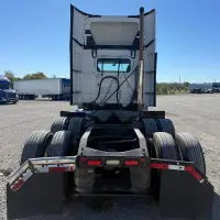 2014 VOLVO VNL64T - view 14 of 36