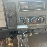 2000 INTERNATIONAL 4700 - view 12 of 37