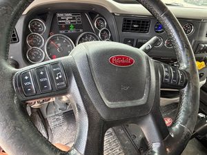 2020 PETERBILT 579 - view 12 of 45