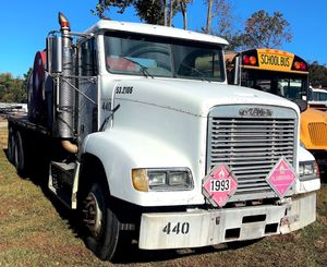 1995 FREIGHTLINER FLD112 - view 5 of 29