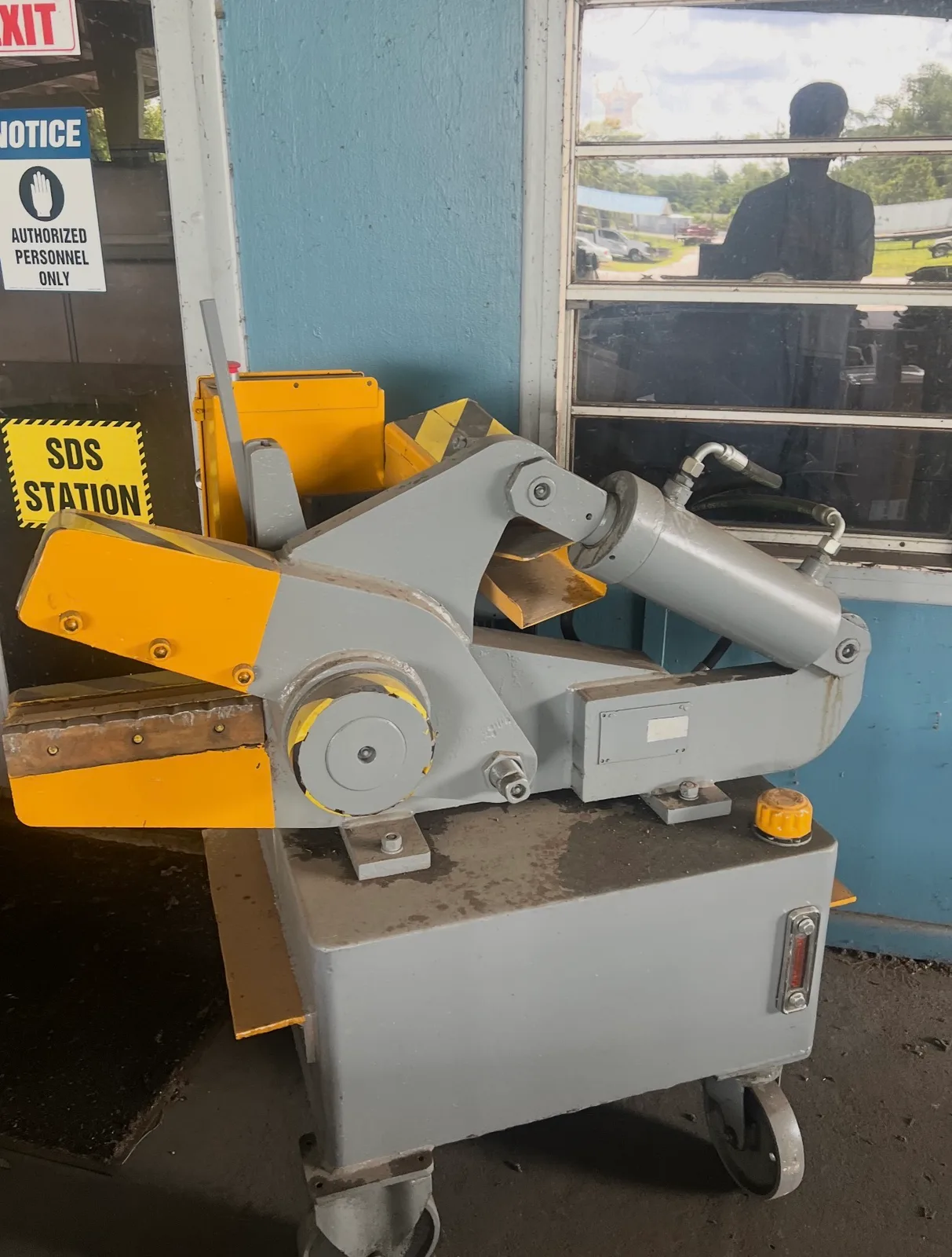 2015 JM 330SHEAR