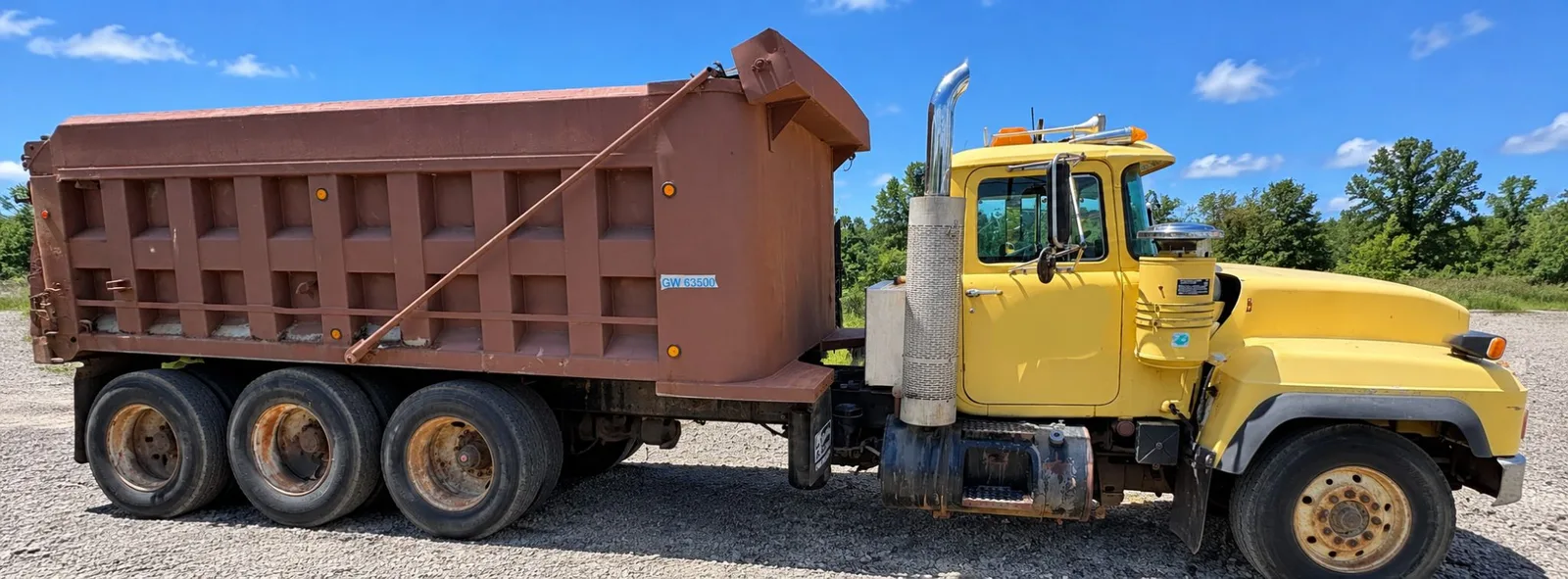 2000 MACK RD688S