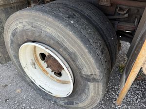2002 FREIGHTLINER FL80 - view 14 of 38