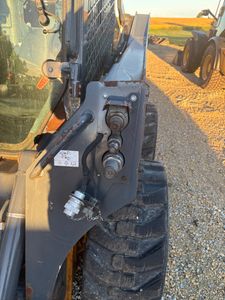 2018 JOHN DEERE 324G - view 13 of 25