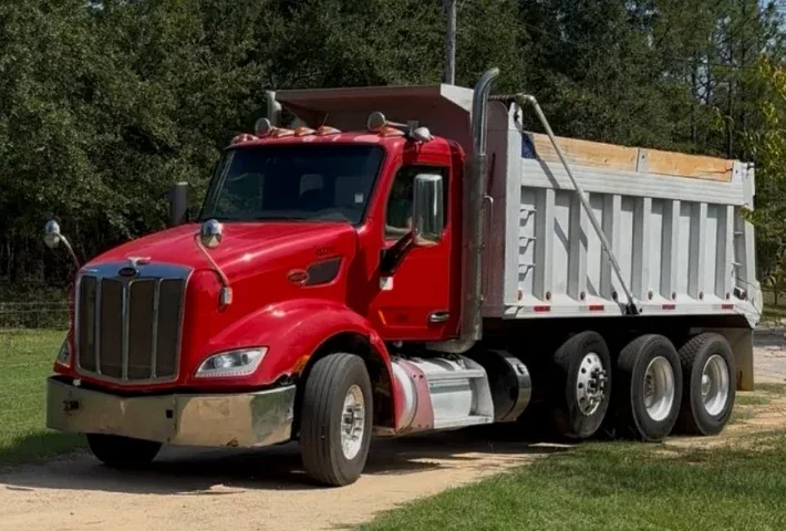 2014 PETERBILT 579