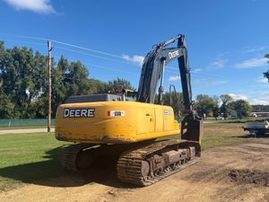 2006 DEERE 350D LC - view 3 of 29