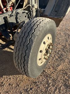 2015 PETERBILT 389 - view 12 of 50