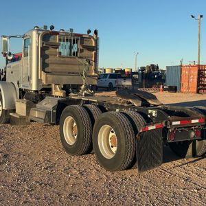 2015 PETERBILT 389 - view 3 of 50