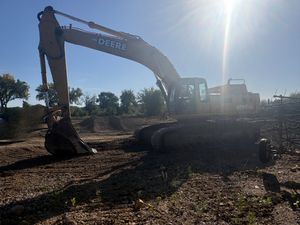 2002 DEERE 450C LC - view 9 of 31