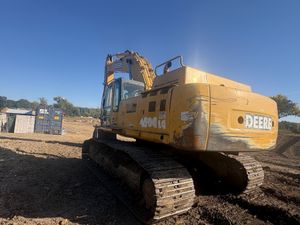 2002 DEERE 450C LC - view 4 of 31