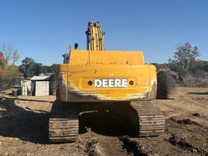 2002 DEERE 450C LC - view 10 of 31