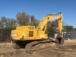 2002 DEERE 450C LC - view 5 of 31