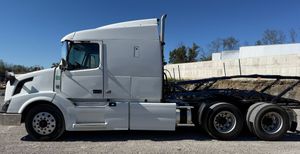 2014 VOLVO VNL - view 3 of 48
