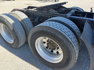 2014 VOLVO VNL - view 15 of 48