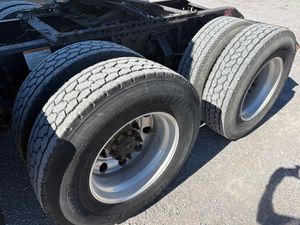 2014 VOLVO VNL - view 17 of 48